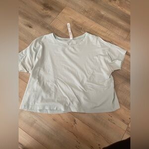 Lululemon crop t 8